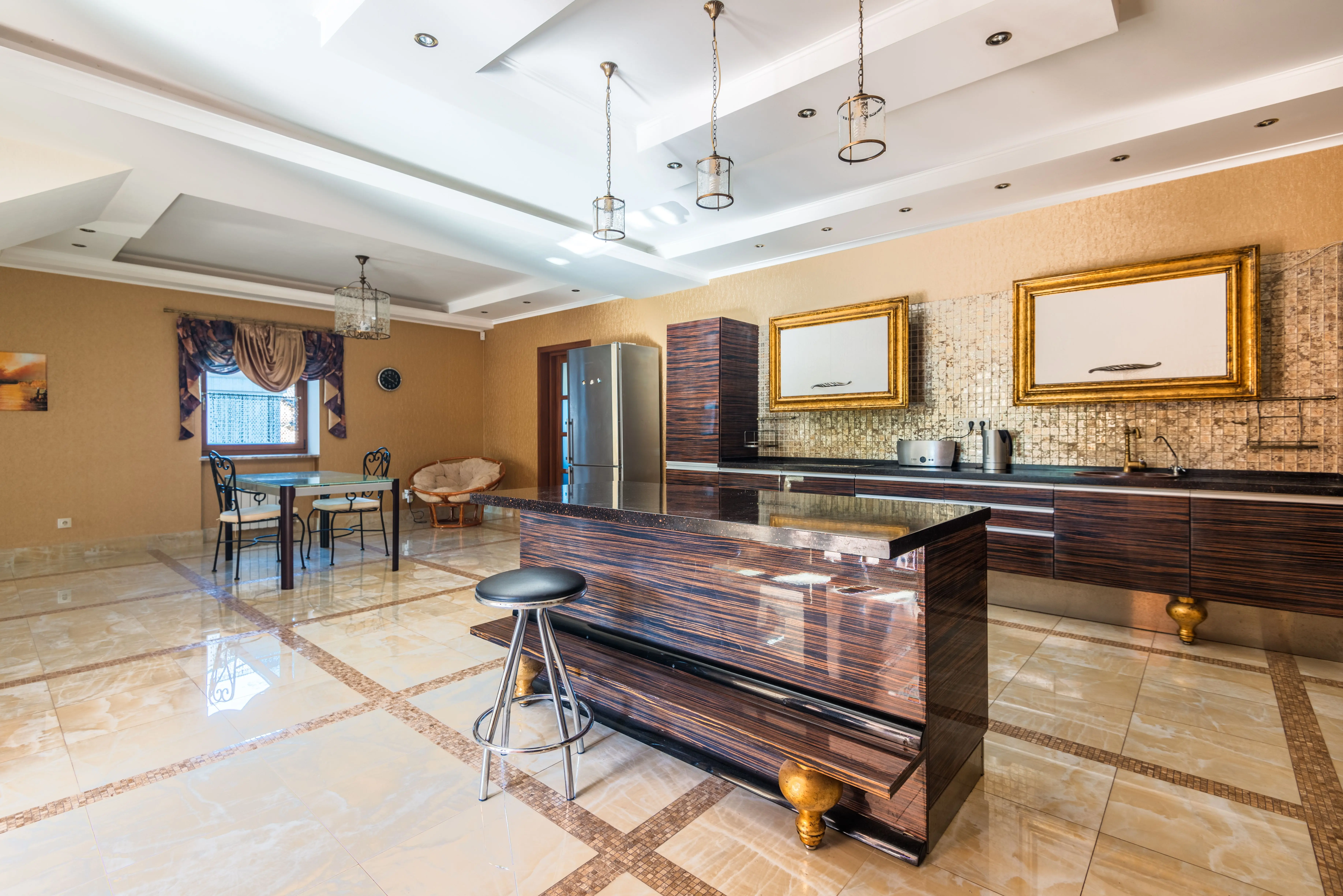 Low-Rise Premium Floors